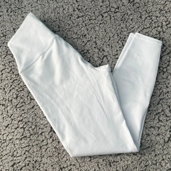 ALO Yoga Soft White Leggings - Picture 3 of 11